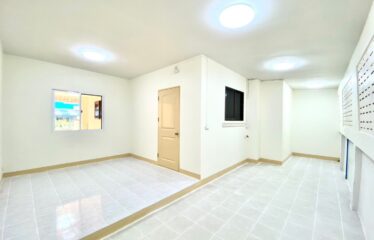 บ้านสองชั้น บ้านสวย ในโครงการประกอบไปด้วยสิ่งอำนวยความสะดวกครบครัน ตั้งอยู่ในทำเลทองของเชียงใหม่สะดวกสบายในการเดินทาง